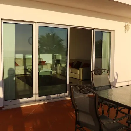 Ocean View Villa *
